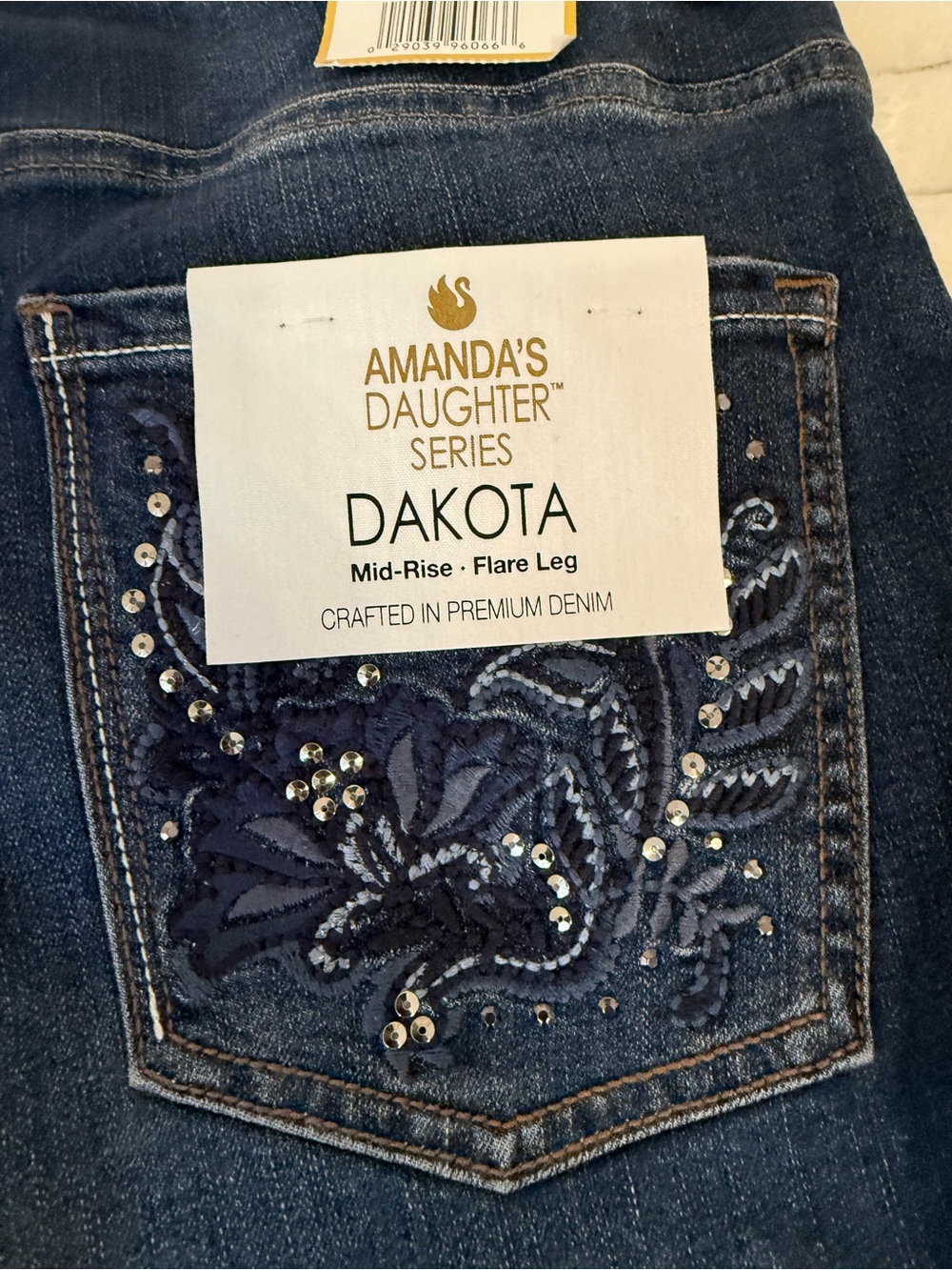 Gloria Vanderbilt Dakota flare leg jeans size 6 - Picture 11 of 11